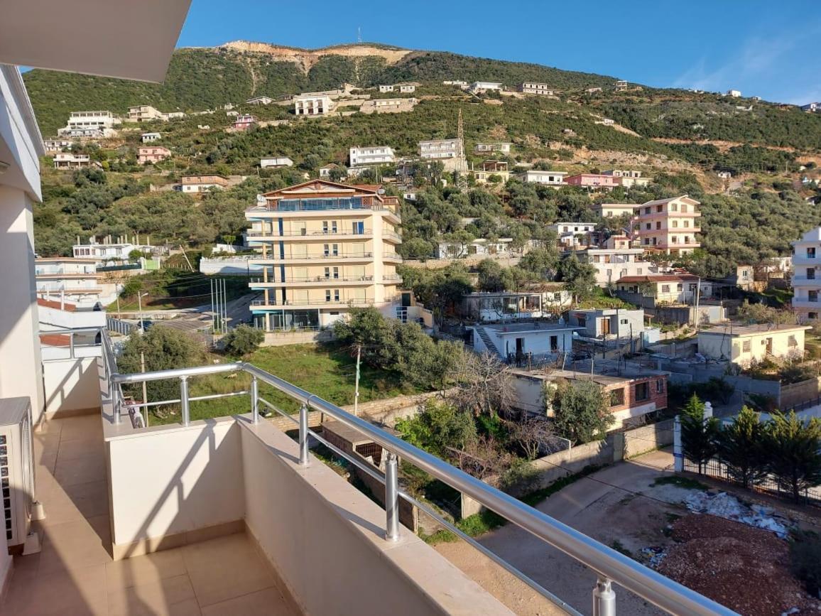 Edan Apartments Vlorë Exteriör bild