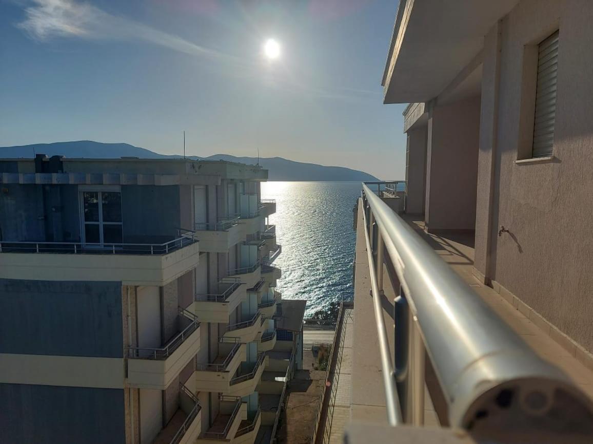 Edan Apartments Vlorë Exteriör bild