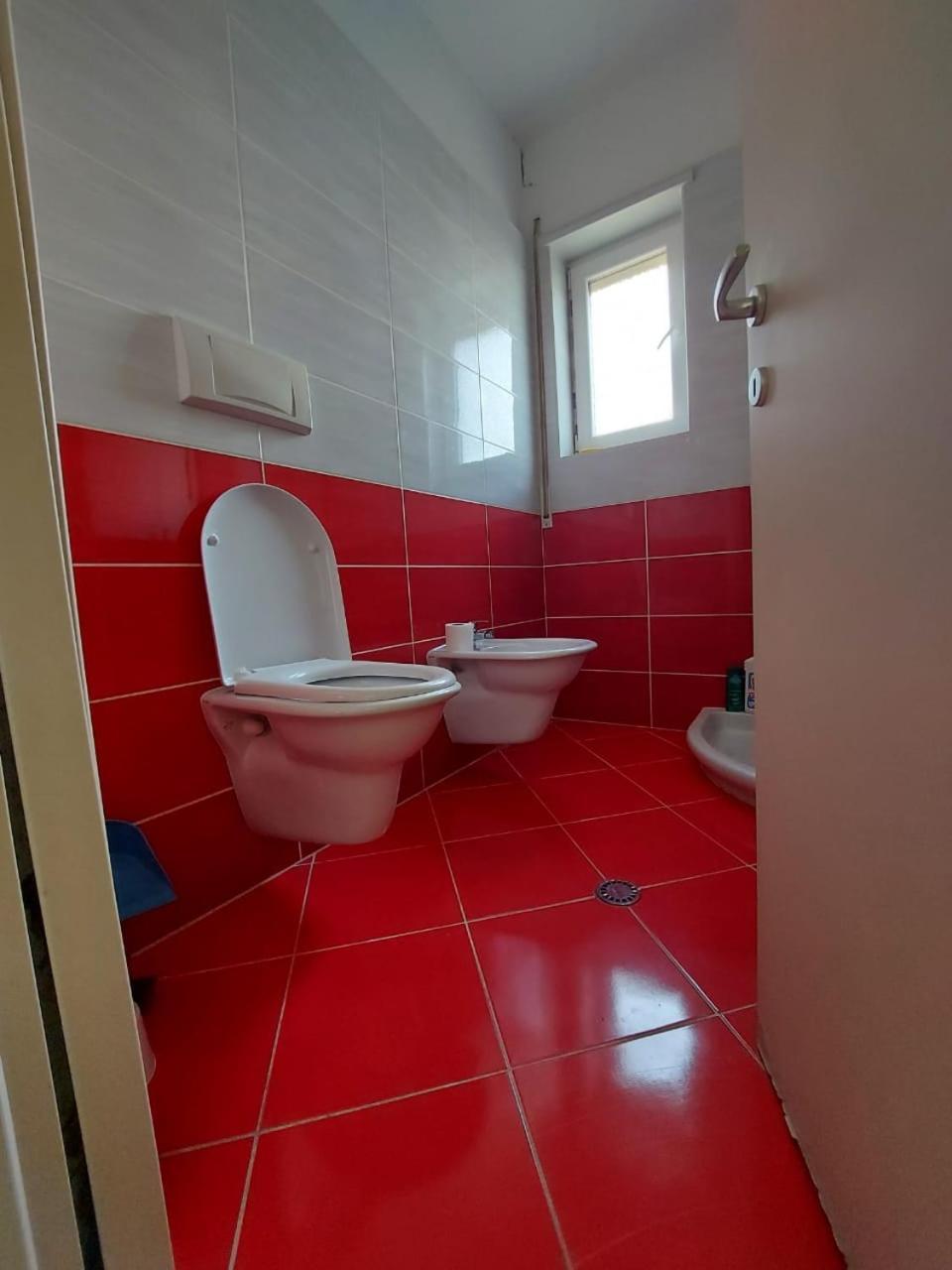 Edan Apartments Vlorë Exteriör bild
