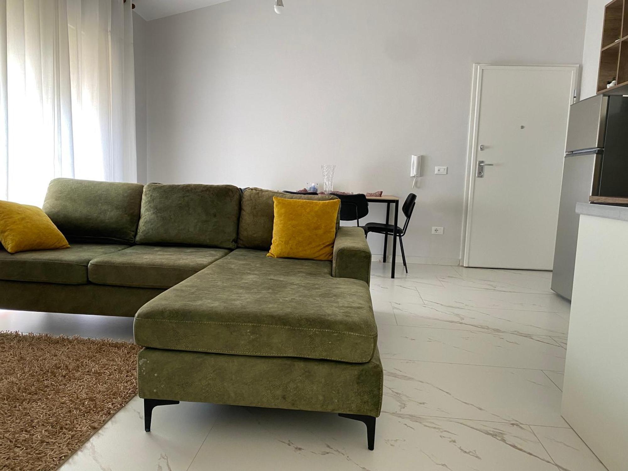Edan Apartments Vlorë Exteriör bild