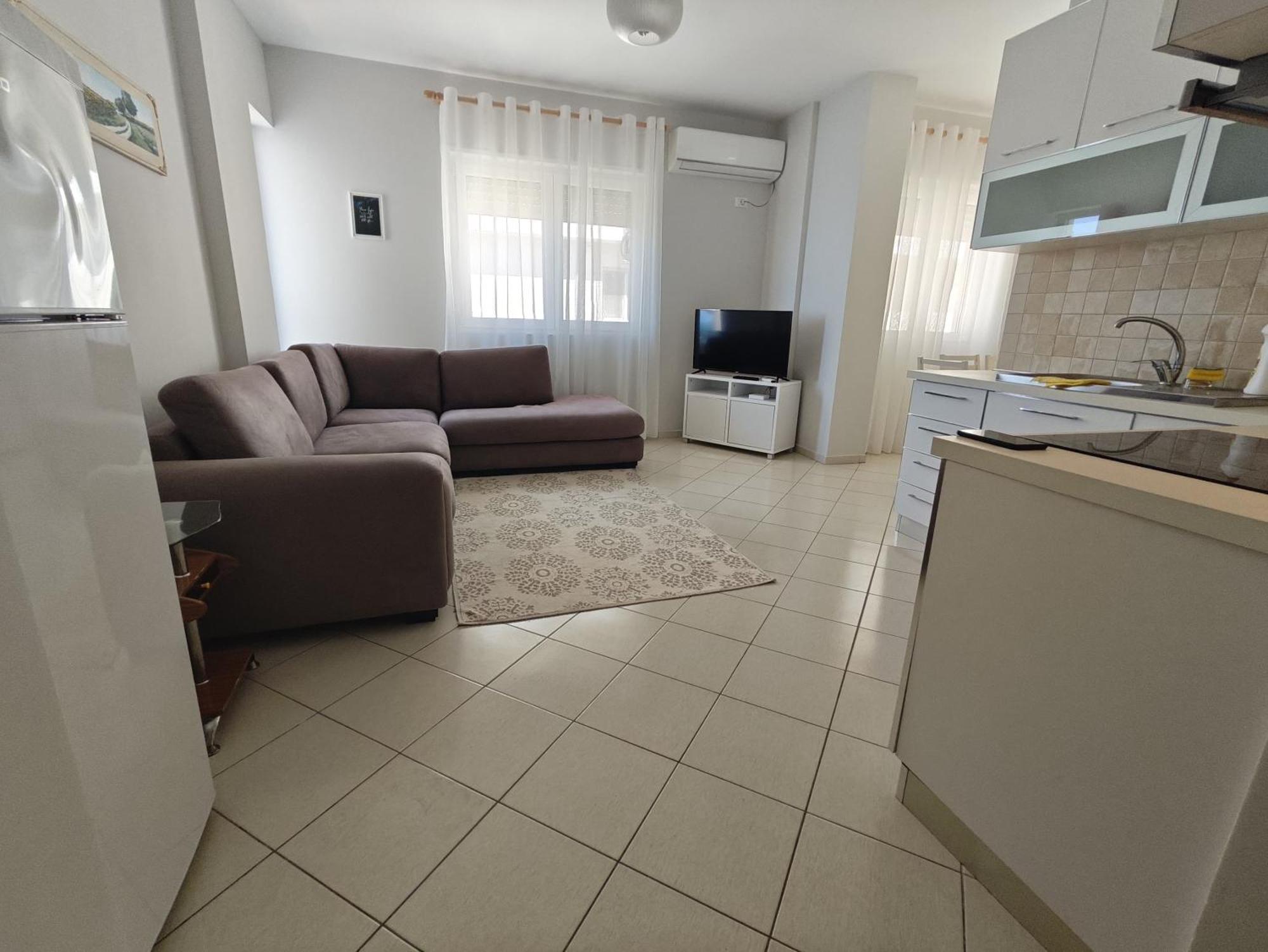 Edan Apartments Vlorë Exteriör bild