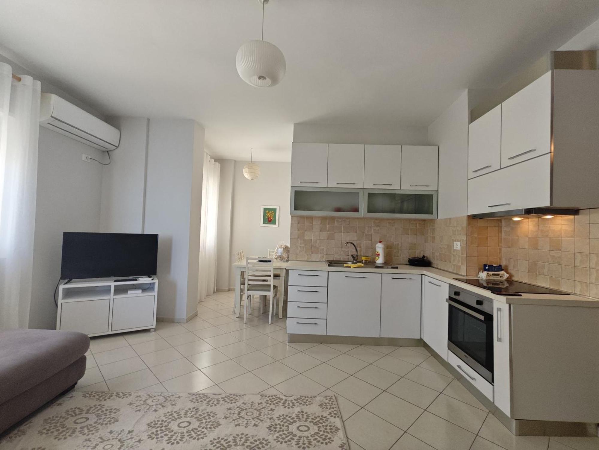 Edan Apartments Vlorë Exteriör bild